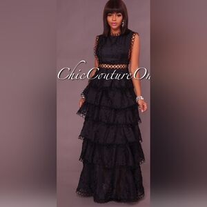 Elegant Black Sleeveless Dress